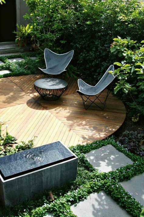 Perennial Garden Design, Modern Backyard Design, Backyard Seating Area, Small Courtyard Gardens, Backyard Seating, Cottage Garden Design, Small Courtyards, Modern Backyard, Outdoor Garden Decor