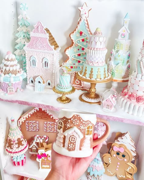 #happymugmonday 💓💕🫶🥹❄️😘 wishing everyone a new week ahead have a great day 🥹💕😘 #gingerbreadhouse #gingerbread #pinkaesthetic… | Instagram Christmas Gingerbread Decor, Cup Toppers, Pastel Christmas Decor, Christmas In Pink, Faux Cake, Prepare For Christmas, Room Makeup, Bedroom Girl, Gingerbread Decor