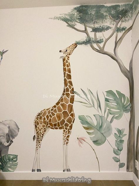 Giraffe Mural, Safari Mural, Giraffe Painting, Bubble Painting, Lifestyle Images, Animal Mural, Kids Bedroom Inspiration, Nursery Room Inspiration, Safari Nursery