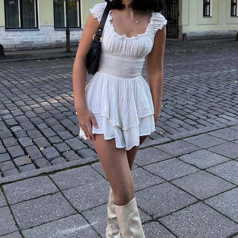 The Love Galore Romper, Short Graduation Dresses, Evening Mini Dresses, Mini Dresses For Women, White Dress Summer, Mini Dresses Summer, Evening Party Dress, Evening Attire, Flowy Dress