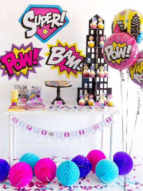 Batgirl Party, Superhero Girls Birthday, Festa Power Rangers, Girl Superhero Party, Super Hero Birthday, Girls Party Decorations, Superhero Girl, Super Hero Party, Superhero Birthday Party