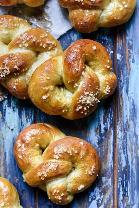 Pretzel Dough, Soft Pretzel Recipe, Salted Pretzel, Homemade Pretzels, Homemade Soft Pretzels, Pretzel Twists, Pretzels Recipe, Breads & Buns, Soft Pretzels