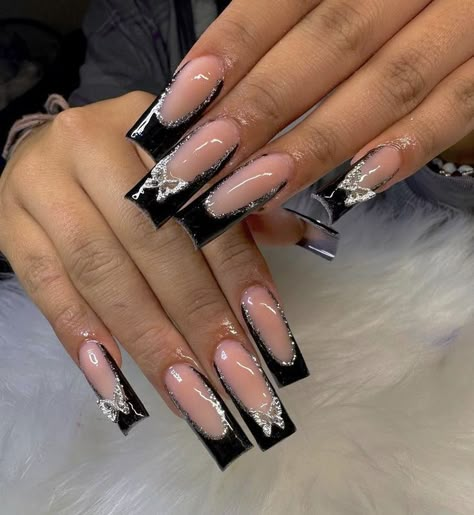 pretty & unique nails. Black Acrylic Nails, Glamour Nails, Simple Gel Nails, Colored Acrylic Nails, Girly Acrylic Nails, French Tip Acrylic Nails, French Acrylic Nails, Classy Acrylic Nails, Unique Acrylic Nails