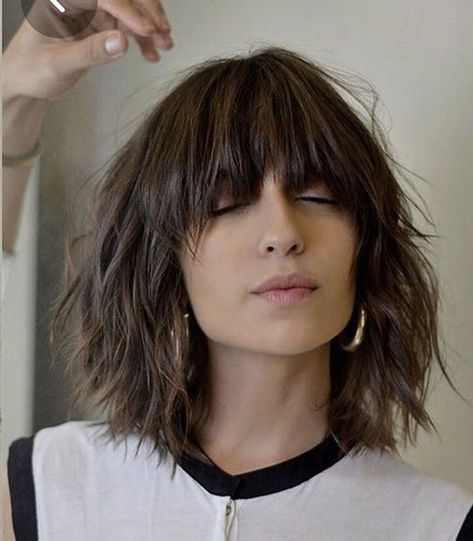 Glamorous Hairstyles, Hollywood Waves, Choppy Bob Hairstyles, Hairstyle Women, Hair Color And Cut, Short Hair With Bangs, Cut My Hair, Medium Hair Cuts, Great Hair