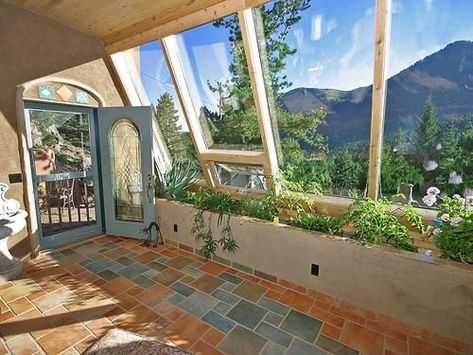 Passive Solar Heating, Earthship Home, Passive Solar Design, Natural Homes, Solar Design, Solar Panels For Home, Passive Solar, Cob House, Solar House