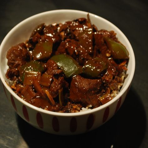 Beef In Black Bean Sauce, Beef And Peppers, Black Bean Sauce Recipe, Veal Recipes, Bean Sauce, Black Bean Sauce, Green Peppers, Green Pepper, Chinese Dishes