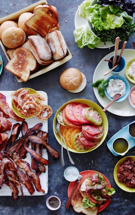 BLT Bar from www.whatsgabycooking.com ALL THE BACON and Bacon Jar for feeding a crowd! (@whatsgabycookin) Blt Bar, Perfect Blt Sandwich, Recipe Using Tomatoes, Perfect Blt, Bacon Bread, Roast Beef Sandwich, Entertaining Food, Whats Gaby Cooking, Knife Skills