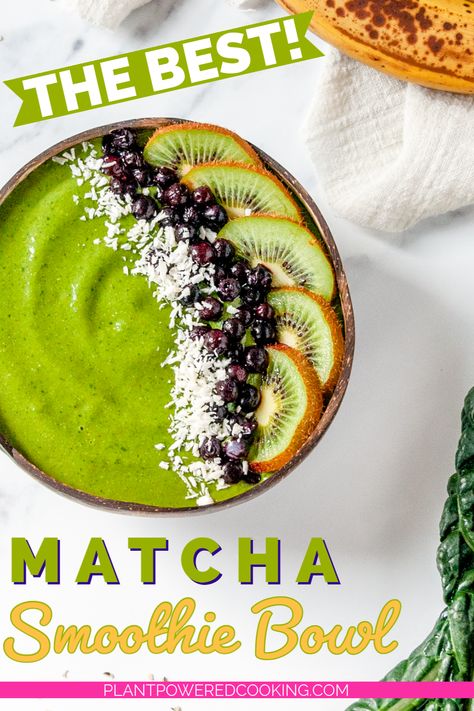 Bright green smoothie topped with berries and kiwi in a coconut bowl. Includes text overlay that reads The Best Matcha Smoothie Bowl. Matcha Bowl Recipe, Matcha Smoothie Bowl, Smoothie Bowl Easy, Smoothie Bowl Base, Acai Smoothie Bowl Recipe, Smoothies Easy, Green Smoothie Bowl Recipe, Wfpb Vegan, Brunch Vegan