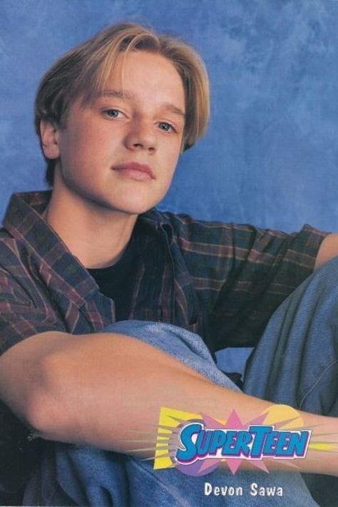 Devon Sawa | The Definitive Ranking Of The Most Important ’90s Teen Heartthrobs Devon Sawa, 90’s Nostalgia, 90s Actors, 90s Teen, Teens Movies, Love The 90s, 90s Throwback, 90s Hairstyles, 90s Childhood