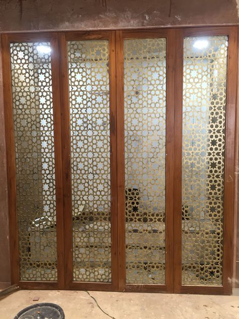 Retractable Partition, Mandir Doors, Door Design Modern Interior, Jali Door Design Modern, Jali Door Design, Metal Jali, Jali Door, Jali Work, Hotel Bedroom Design