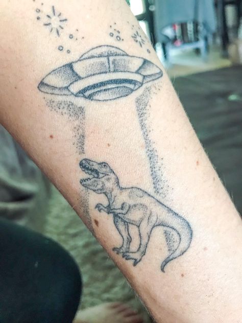 Alien Abduction - circa prehistoric times - done at White Whale Tattoo in Cincinnati Ohio Cow Abduction Tattoo, Space Dinosaur Tattoo, Prehistoric Tattoo, Dino Tattoo, Space Dinosaur, Dinosaur Tattoo, Whale Tattoo, Dinosaur Tattoos, Whale Tattoos