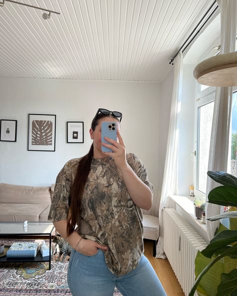 🩵 #outfitinspiration #camouflage #realtreecamo #bluejans #countrystyle Jeans Outfit Country, Basic White Girl Outfit, Blue Jeans Outfit, White Girl Outfits, Outfit Cowgirl, Outfit Country, Cowgirl Outfit, University Outfit, Jeans Hollister