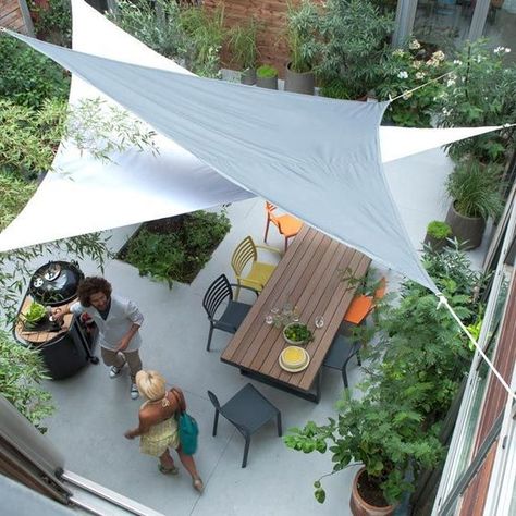 Step-by-Step Garden Furniture Cleaning Guide - L'Essenziale Ombra Pergola, Backyard Shade, Backyard Canopy, Patio Shade, Shade Canopy, Have Inspiration, Shade Sail, Pergola Shade, Roof Garden