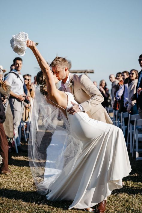 End Of Isle Kiss Wedding, End Of Aisle Kiss Photo, Bride Groom Poses, Pre Wedding Poses, Wedding Kiss, Groom Poses, Wedding Photography And Videography, Wedding Poses, Photography And Videography