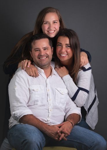 3 Person Portrait Poses, Family Of 3 Adults Photo Ideas, Family Picture Poses For 3 Adults, 3 Person Family Photo Poses, Family Photography Poses For 3, 3 Person Family Photos, Family Portrait Poses For 3, 3 Person Photoshoot Poses, Family Picture Poses For 3