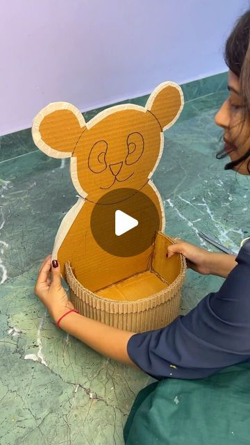 Craft With Boxes Creative, Diy Box Ideas Creative, Craft Idea With Cardboard, Preschool Cardboard Box Ideas, Thick Cardboard Crafts, Crafts To Do With Cardboard Boxes, Cute Crafts With Cardboard, Carton Box Diy Decoration, Kids Cardboard Crafts