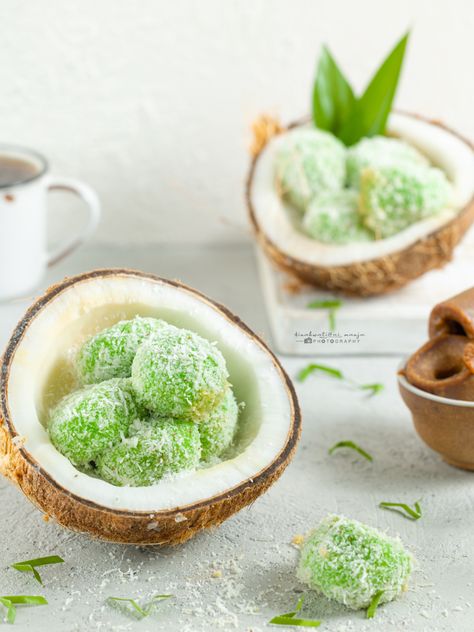 Malaysia Dessert, Food Photography Cake, Malaysia Food, Traditional Photography, Malay Food, Photography Cake, Dessert Plating, Malaysian Food, Sticker Ideas