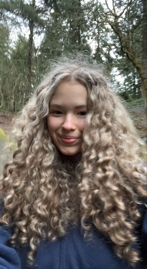 Dark Curly Blonde Hair, Winter Blonde Curly Hair, Curly Hair Platinum Blonde, Light Skin With Blonde Hair Curly, Really Curly Blonde Hair, Curly White Blonde Hair, Big Curly Blonde Hair, Curly Light Blonde Hair, 2c Blonde Hair