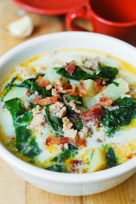 Crockpot Zuppa Toscana, Zuppa Toscana Soup Olive Garden, Olive Garden Zuppa Toscana, Swiss Chard Recipes, Zuppa Toscana Soup, Toscana Soup, Dumpling Soup, Quick Soup, Chard Recipes