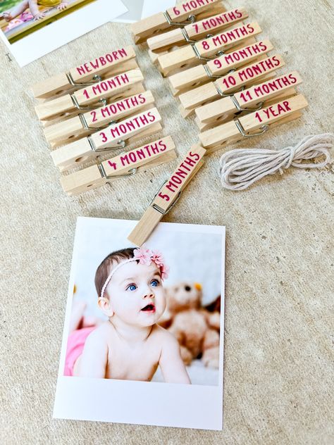 Clothes Line Picture Display, Diy Photo Garland First Birthday, Baby's First Birthday Party, One Year Photo Display, Easy Diy First Birthday Decorations, 1st Birthday Party Photos, Diy First Birthday Photo Display, Diy 12 Month Photo Display, My First Year Picture Display Diy