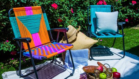 DIY Macrame Lawn Chairs Home And Family Crafts, Chair Restoration, Macrame Chair, Macrame Chairs, Rope Chair, Diy Lawn, Woven Chair, Woven Furniture, Ideas Hogar