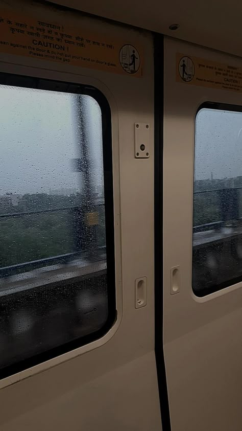 Delhi Rain Aesthetic, Delhi Rain Snapchat, Delhi Metro Snaps, Metro Train Aesthetic, Metro Snap, Delhi Aesthetics, Selfie Dump, Iphone Wallpaper Rap, Mumbai Metro