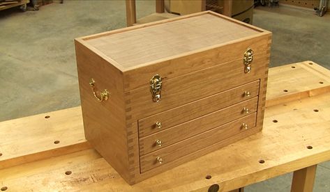 Wood Tool Chest Plans, Chisel Storage, Wooden Tool Chest, Wood Tool Chest, Chest Woodworking Plans, Wood Tool Box, Tool Chests, Kitchen Ikea, Woodworking Storage