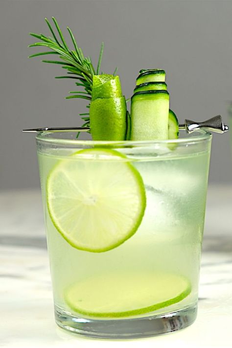 Cucumber Gin Gimlet, Never shake a gin cocktail, it will aerate the gin giving it a slightly ‘off’ flavor, destroying some of the subtle nuances and changing the flavor profile. Gently stir and you’ll be rewarded with a much more enjoyable cocktail, cheers mate! #gincocktail #cocktail #gimlet #gingimlet #cucumbercocktail #cucumberdrink #gincucumber #happyhour #mixologist #bartender #hendricksgin #adult #adultbeverage #happyhour #partydrink #gin #cocktails Gin Gimlet, Strawberry Banana Milkshake, Gimlet Recipe, Best Gin Cocktails, Gimlet Cocktail, Cucumber Drink, Cucumber Cocktail, Low Calorie Cocktails, Best Gin