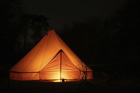 Bell tents at night! Tent At Night, Boutique Camping, Bell Tents, Tent Living, Bell Tent, Vw T5, Vintage Trailers, Camping Trip, Camping & Hiking