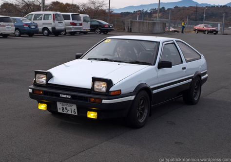 Toyota Sprinter Trueno (AE86) Car References, Toyota Trueno, Mf Ghost, Ae86 Trueno, Initial D Car, Toyota Ae86, Car Things, Japanese Sports Cars, Ae86