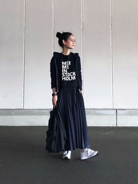 Minimalist Moda, Look Boho Chic, Long Skirt Fashion, Rock Outfit, Grunge Vintage, Cooler Look, Hipster Fashion, 가을 패션, Japan Fashion