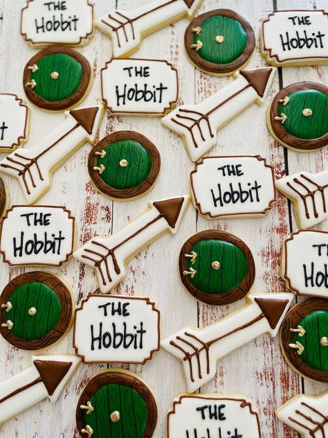 Hobbit Cookies Decorated, Lotr Cookies, Hobbit Cookies, Hobbit Birthday, Hobbit Party, Medieval Banquet, There And Back Again, Earth Baby, Cookies Ideas