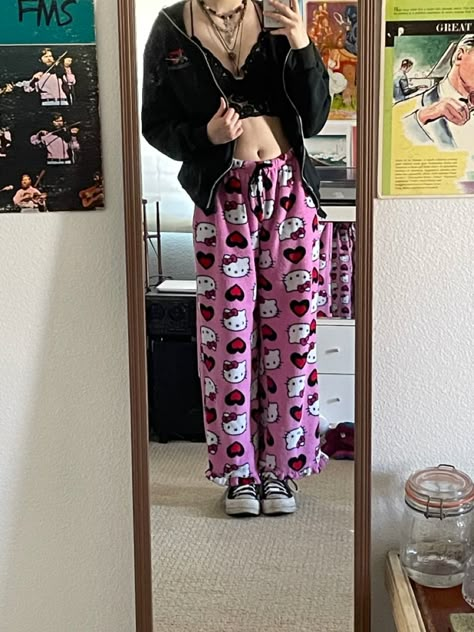 Pajama Pants Outfit, Hello Kitty Pants, Hello Kitty Pajamas, Pajama Outfit, Hello Kitty Clothes, Lazy Day Outfits, Cute Pajamas, All Or Nothing, Swaggy Outfits