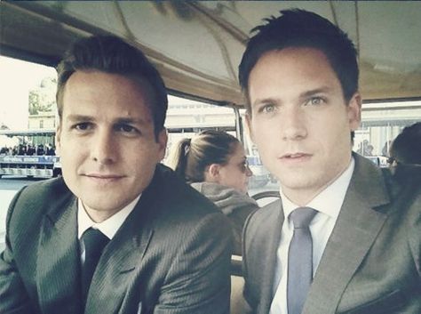 . Donna Harvey, Mike Ross, Patrick J Adams, Suits Tv Series, Suits Harvey, Suits Quotes, Harvey Specter Suits, Men In Suits, Suits Usa