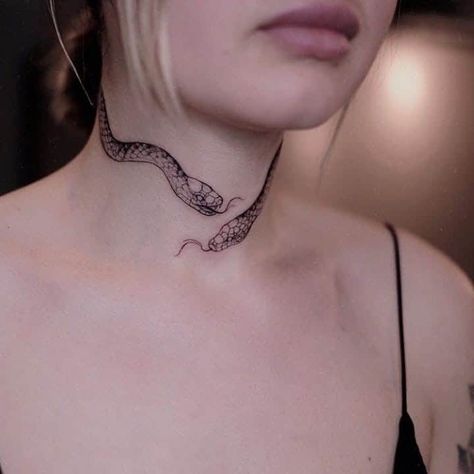 Neck Tattoo Women Snake Diana Severinenko, Neck Tattoo Women, Front Neck Tattoo, Full Neck Tattoos, Side Neck Tattoo, Private Tattoos, Saved Tattoo, Neck Tattoos Women, Back Of Neck Tattoo