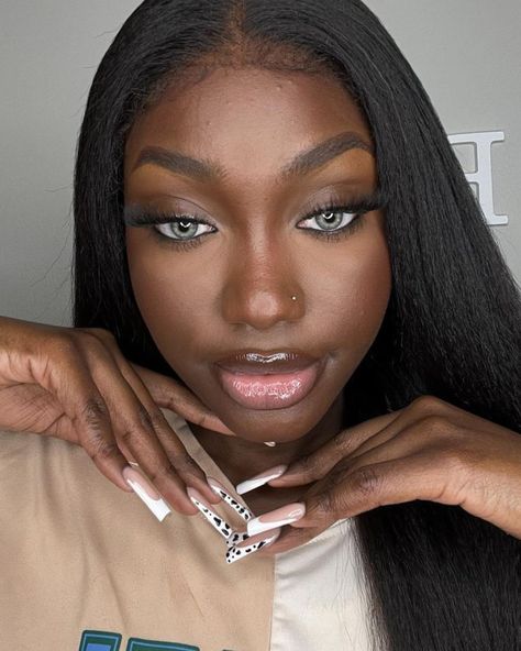 Black Women With Contact Lenses, Dark Green Eye Contacts, Color Contacts Black Women, Color Contacts For Dark Skin Black Women, Gray Eye Contacts, Grey Contacts On Black Women, Green Contacts On Black Women, Gray Contacts On Black Women, Colored Contacts On Black Women