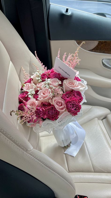 Luxury Floral Arrangements, Luxury Flower Bouquets, Boquette Flowers, Flower Gift Ideas, Flowers Bouquet Gift, Nothing But Flowers, Flower Therapy, Beautiful Bouquet Of Flowers, Beautiful Flower Arrangements