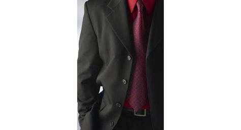 How to sew a pocket into a jacket. Black Suit Red Tie, Ideas For Sewing, Black Suit Men, Shirt And Tie, Mens Formal Wear, A Jacket, Black Suit, Pocket Jacket, Red Shirt