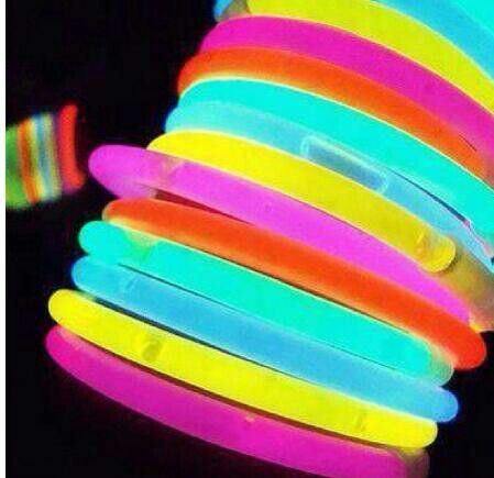 Neon Glow Stick Party, Glow Bracelets, Glow Party, Neon Party, My Favorite Color, Neon Glow, Glow Sticks, Emergency Kit, Over The Rainbow