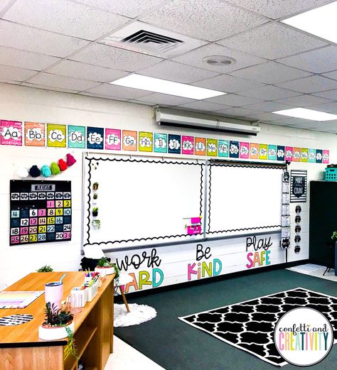 Hello, Teachers! Check out these printable bright and bold classroom decor ideas for your elementary classroom! Everything from classroom calendars to alphabet posters, you'll find everything you need to setup your classroom! #classroomdecor #classroomtheme #elementaryclassroom #elementaryteacher #colorfulclassroom Y6 Classroom, Tk Classroom, Calming Classroom, Zoom Wallpaper, Colorful Classroom, Classroom Goals, Kindergarten Classroom Decor, Rainbow Classroom, Classroom Makeover