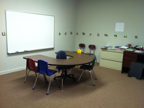 Fine motor/tutoring room at the center Tutoring Room, Tutoring Center, Classroom Setup Ideas, Private Tutoring, Setup Ideas, Classroom Setup, Learning Centers, Fine Motor, Corner Desk