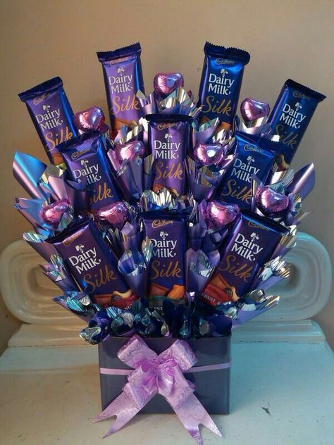 Candy Gift Baskets, Chocolate Bouquet Diy, Candy Bouquet Diy, Chocolate Pictures, Chocolate Pack, Dairy Milk Chocolate, Candy Bouquets, Chocolate Hampers, Cadbury Chocolate