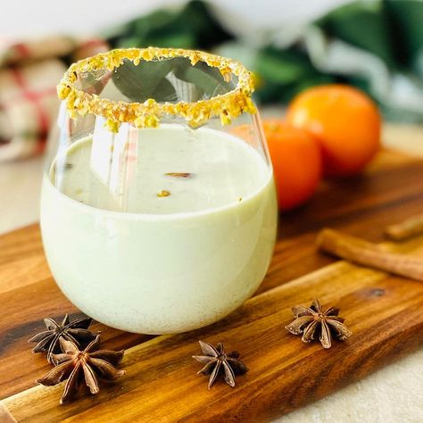 Pistachio Coquito Pistachio Liquor, Pistachio Coquito Recipe, Pistachio Coquito, Coconut Pistachio, Eggnog With Rum, Coquito Recipe, Beverage Cart, Halloween Drinks Alcohol, Pistachio Ice Cream