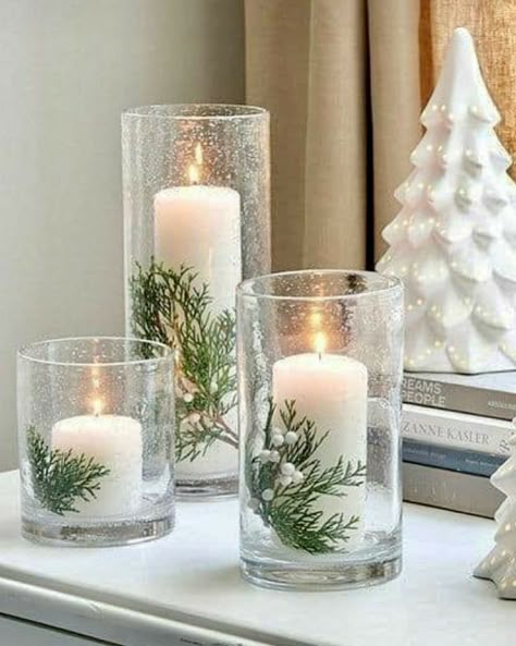 White Christmas Party Centerpieces, Holiday Candle Centerpieces, Easy Winter Centerpieces For Table, Green And White Christmas Centerpieces, Christmas White Table Decorations, Christmas Centrepieces For Tables, Simple Holiday Centerpieces Easy Diy, Minimal White Christmas Decor, Winter Bridal Shower Decorations Centerpiece Ideas