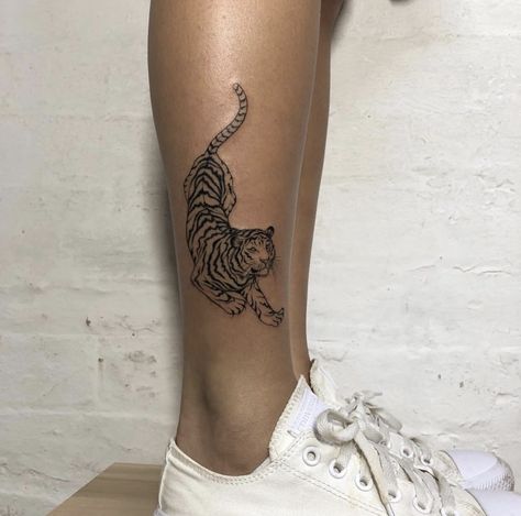 Tiger Ankle Tattoo, Slytherin Snake, Fox Skull, Leopard Tattoos, Tiger Tattoo Design, Hip Tattoos Women, Stylist Tattoos, Cool Small Tattoos, Best Friend Tattoos