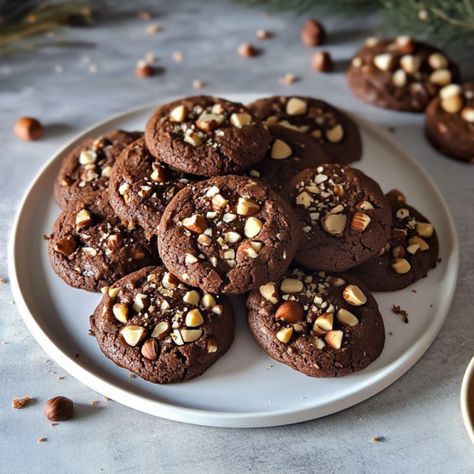 Easy Chocolate Hazelnut Cookies - Krystel's Cooking Almond Crescent Cookies, Chocolate Hazelnut Cookies, Crescent Cookies, Hazelnut Cookies, Hazelnut Coffee, Bakery Box, Coffee Cookies, Milk Chocolate Chips, Chocolate Hazelnut