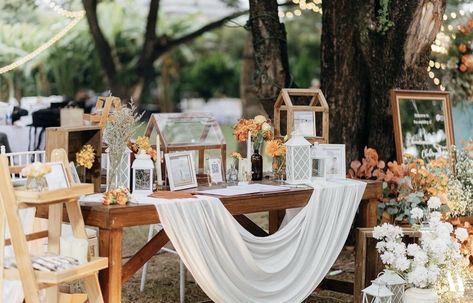 Wedding Register Table, Wedding Registration Table Ideas, Wedding Registration Table, Couple Seating, Galery Photo, Fiesta Wedding Shower, Wedding Photo Table, Registration Table, Wedding Welcome Table