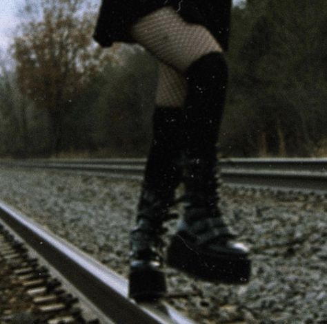 Demonia Aesthetic, Mallgoth 90s, 90s Aesthetic Grunge, Demonia Shoe Collection, Demonia Damned 225, Demonia Dynamite, Demonia Damned 318, Goth Platform Boots Demonia, 90s Aesthetic