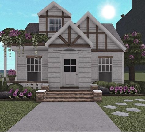 bloxburg small house layouts Aesthetic Bloxburg Houses 2 Story, Bloxburg House Color Ideas Outside, Bloxburg Small House 2 Story, Bloxburg Room Ideas Exterior, Small House Bloxburg Exterior, Bloxburg Loft Ideas Exterior, Bloxburg Loft Exterior, Small Bloxburg House Exterior, Bloxburg Small House Exterior