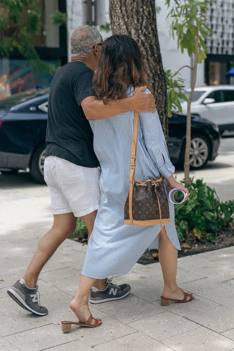 The Best Bags of Miami Design District - August 2022 - PurseBlog Miami Street Style, Celebrity Handbags, Miami Street, Celebrity Bags, Miami Design District, Bottega Veneta Jodie, Mini Jodie, Street Style Bags, Extreme High Heels